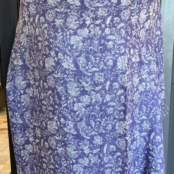 New Auth Chan Luu Dahlia Floral Cashmere Silk Scarf- Mulberry Blue - Picture 4 of 7